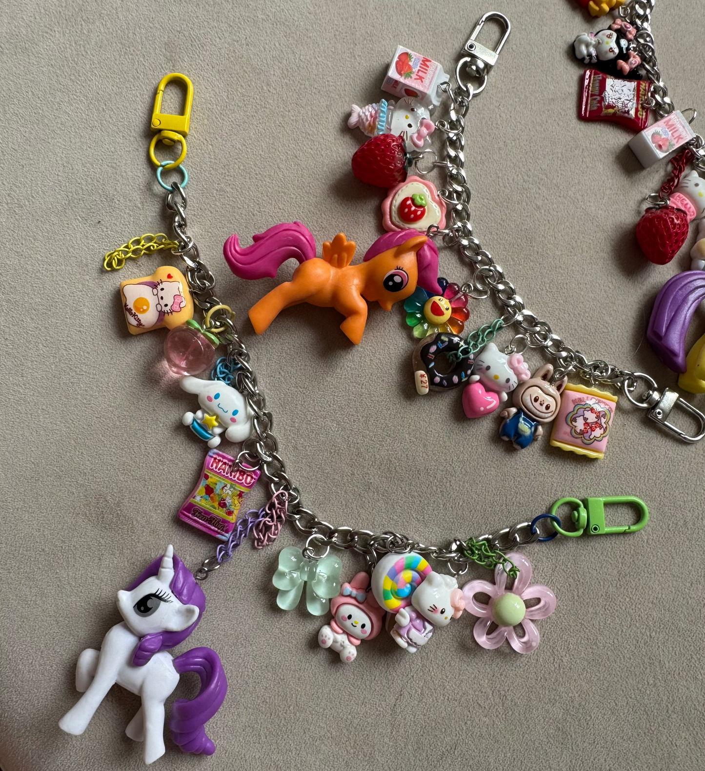 Wanda Pony Charm